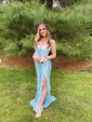 Sheath/Column V-neck Sparkly Sequin Prom Dresses With Appliques