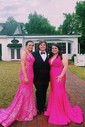 Trumpet/Mermaid V-neck Sequined Floor-length Prom Dresses