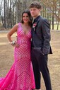 Trumpet/Mermaid V-neck Sequined Floor-length Prom Dresses