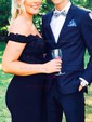 Sheath/Column Off-the-shoulder Modest Prom Dresses With Appliques