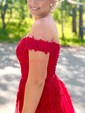 Ball Gown Off-the-shoulder Tulle Prom Dresses With Appliques