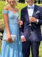 A-line Off-the-shoulder Chiffon Prom Dresses With Appliques