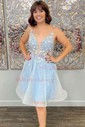 A-line V-neck Tulle Short/Mini Homecoming Dresses With Appliques Lace