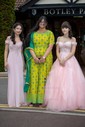 Ball Gown Off-the-shoulder Tulle Prom Dresses With Appliques