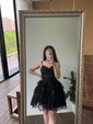 A-line V-neck Glitter Short/Mini Homecoming Dresses With Appliques Lace