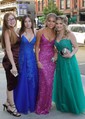 Ball Gown V-neck Tulle Prom Dresses With Appliques