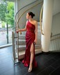 Sheath/Column One Shoulder Satin Prom Dresses With Ruched
