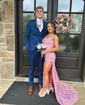 Sheath/Column V-neck Sparkly Sequin Prom Dresses With Appliques