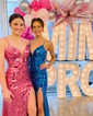 Sheath/Column V-neck Sparkly Sequin Prom Dresses