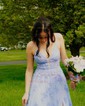 Ball Gown V-neck Tulle Prom Dresses With Appliques