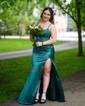 Mermaid Scoop Neck Satin Prom Dresses With Appliques