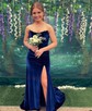 Sheath/Column Strapless Velvet Corset Prom Dresses With Ruched