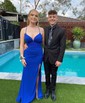 Mermaid V-neck Glitter Prom Dresses With Ruched